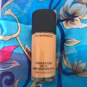 MAC STUDIO FIX FLUID NC42